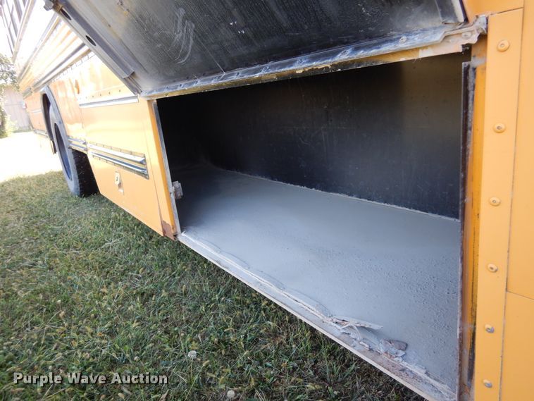 image for item DM5152 2002 Blue Bird TC2000  school bus