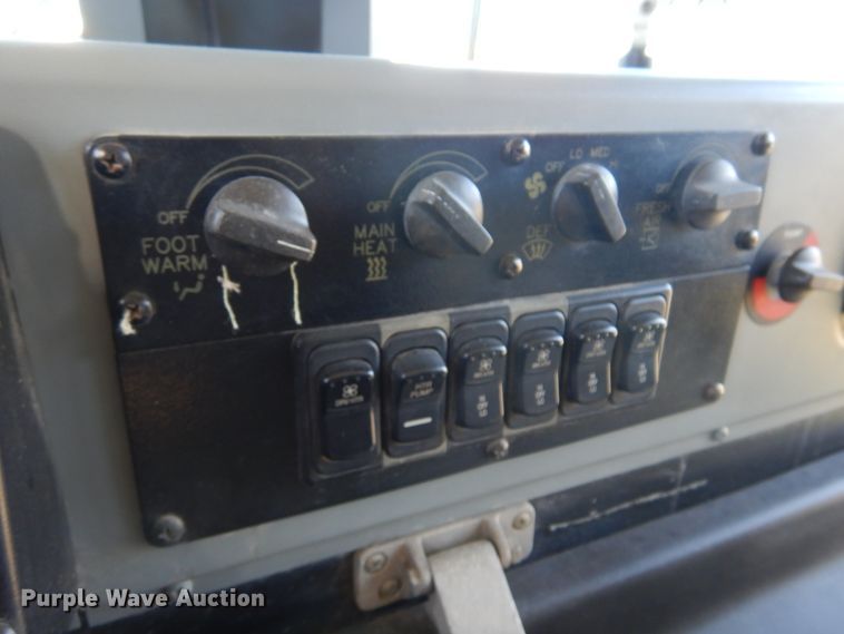 image for item DM5152 2002 Blue Bird TC2000  school bus