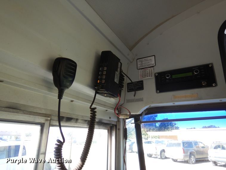 image for item DM5152 2002 Blue Bird TC2000  school bus