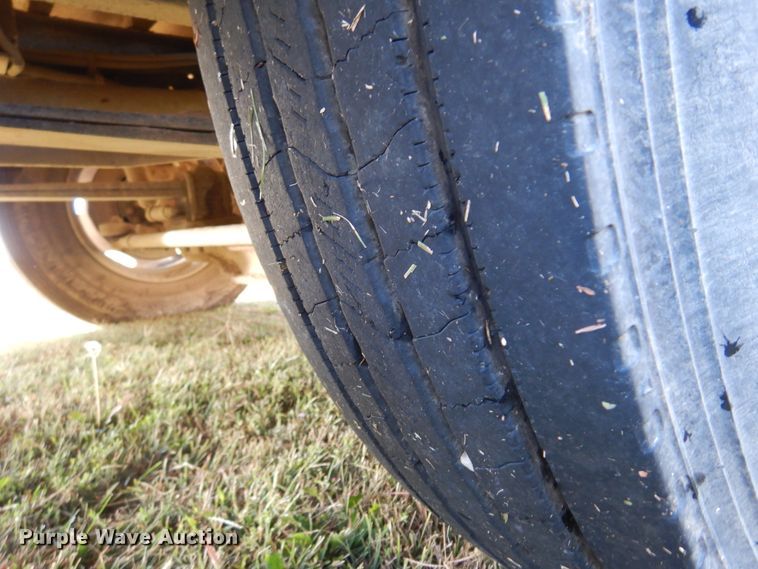 image for item DM5152 2002 Blue Bird TC2000  school bus