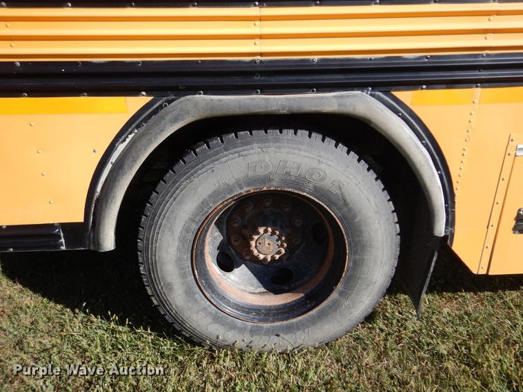 image for item DM5152 2002 Blue Bird TC2000  school bus