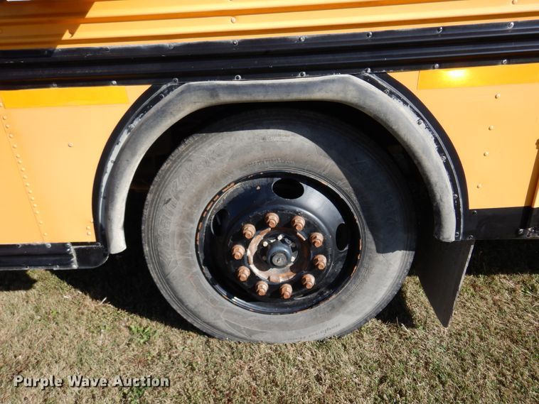 image for item DM5152 2002 Blue Bird TC2000  school bus