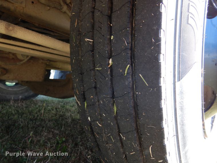 image for item DM5152 2002 Blue Bird TC2000  school bus