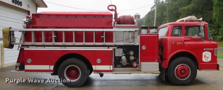 image for item DN7754 1984 Ford 8000  pumper fire truck