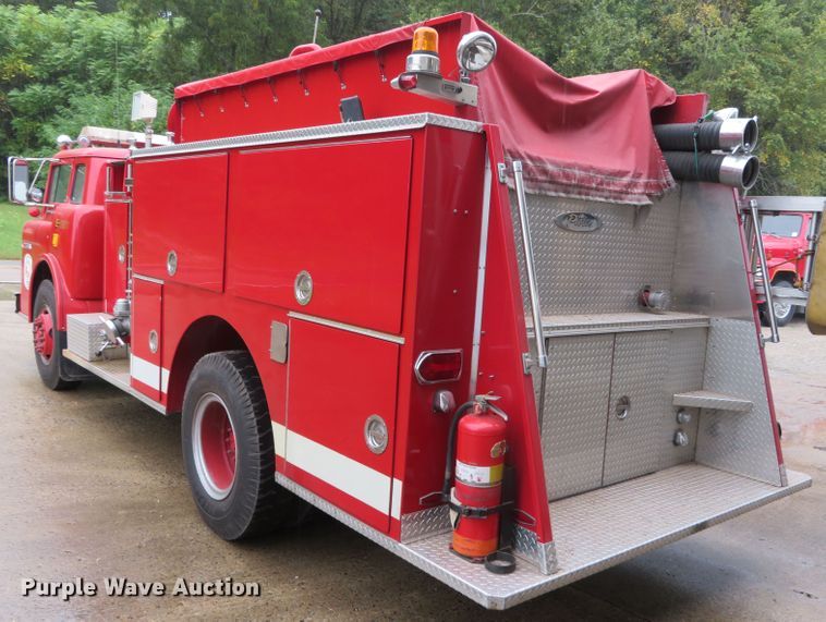 image for item DN7754 1984 Ford 8000  pumper fire truck