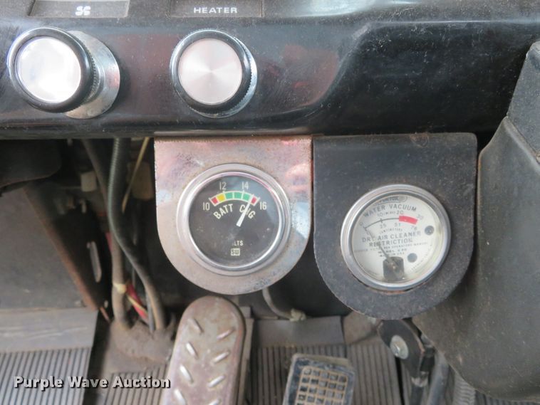 image for item DN7754 1984 Ford 8000  pumper fire truck