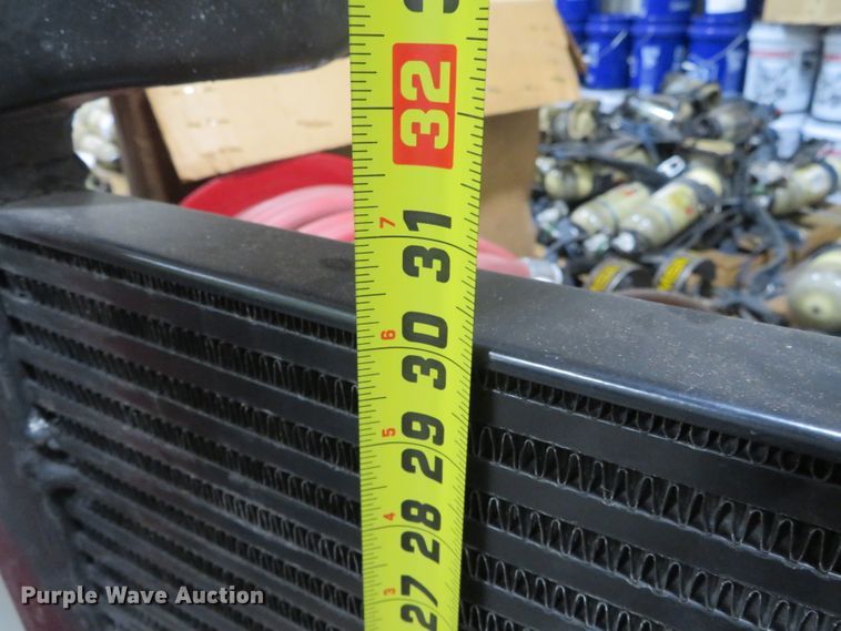 image for item DN7756 Navistar intercooler