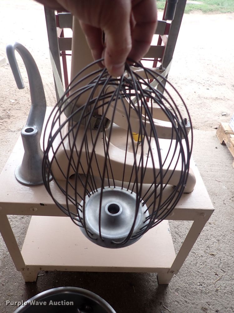 image for item IB9098 Hobart A-200  mixer