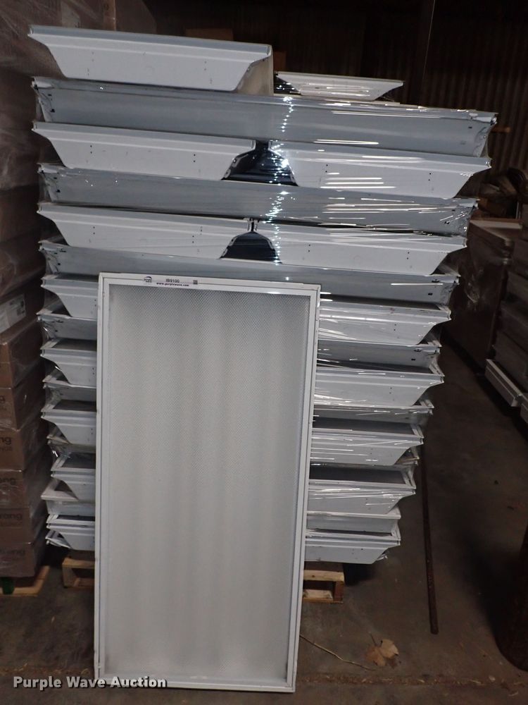 image for item IB9100 Approximately 180 lights