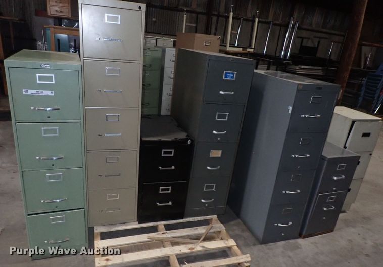 image for item IB9103 (12) file cabinets