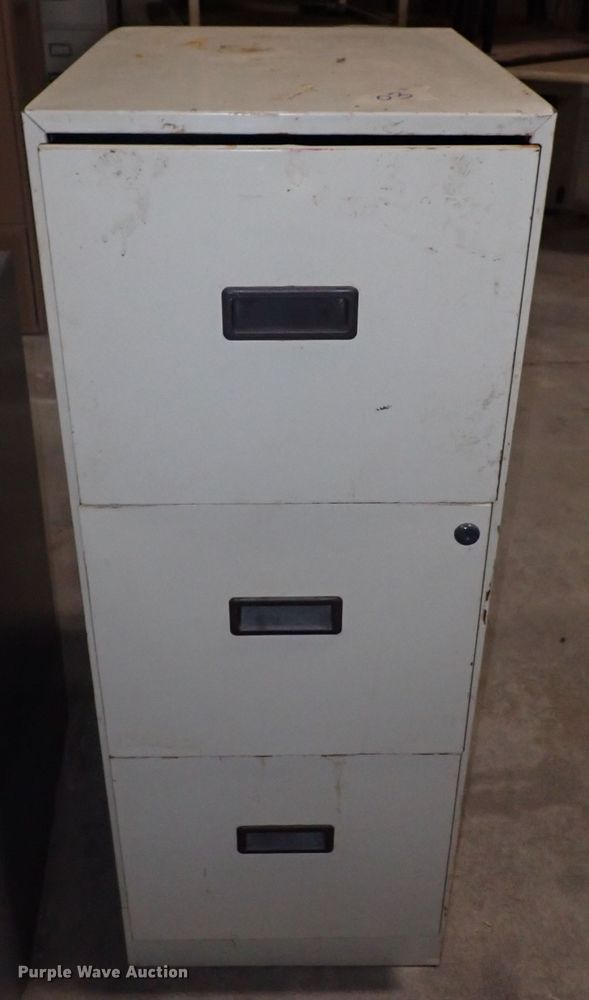 image for item IB9103 (12) file cabinets