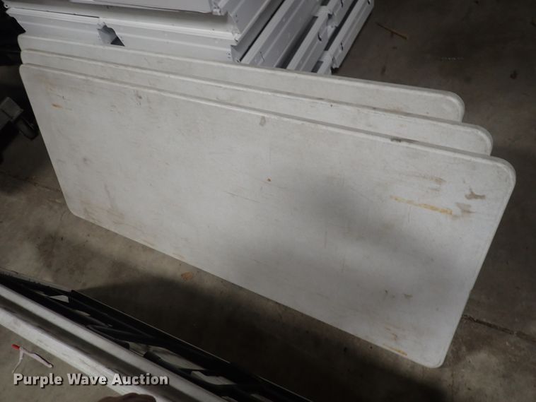 image for item IB9104 (4) folding plastic tables