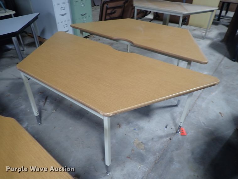 image for item IB9109 (5) trapezoid tables