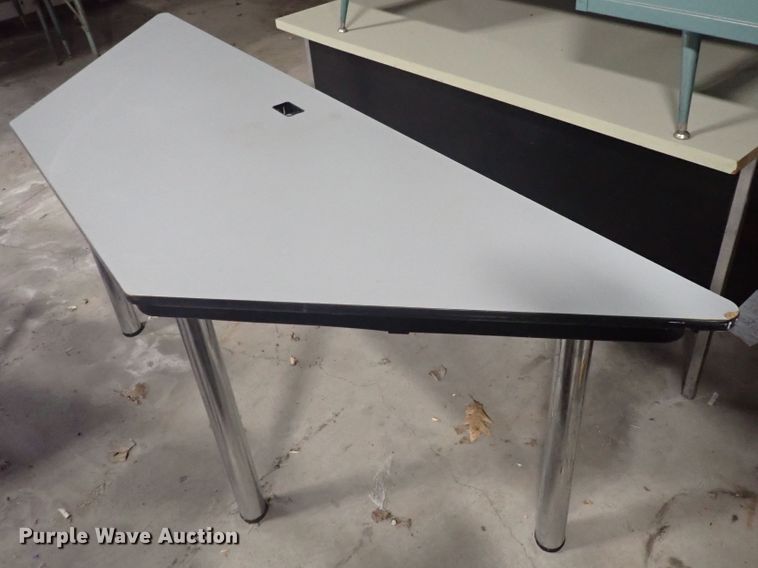 image for item IB9109 (5) trapezoid tables