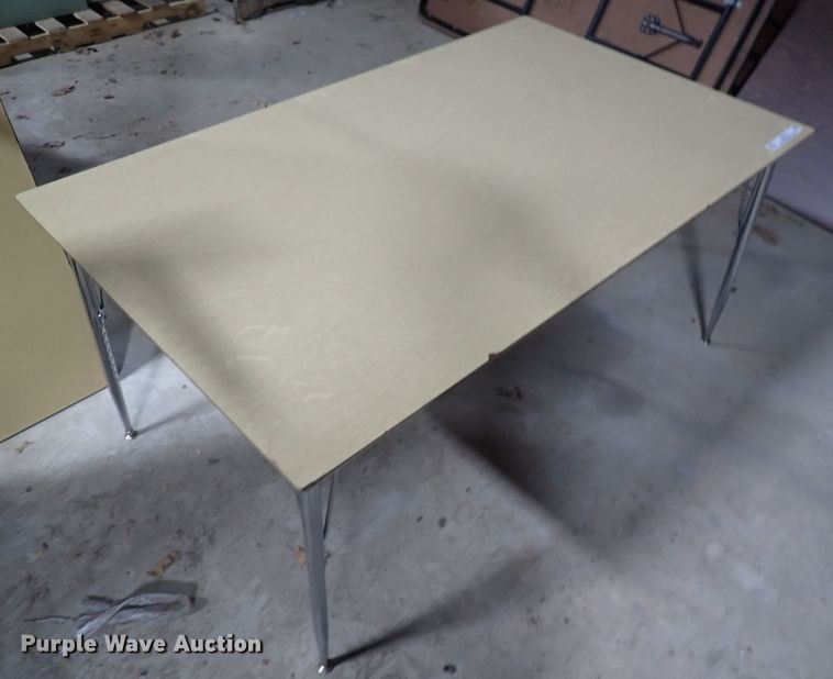 image for item IB9111 (4) wood tables