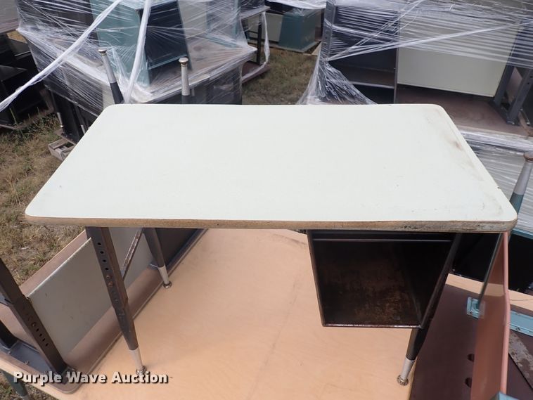 image for item IB9113 Approximately 60 desks