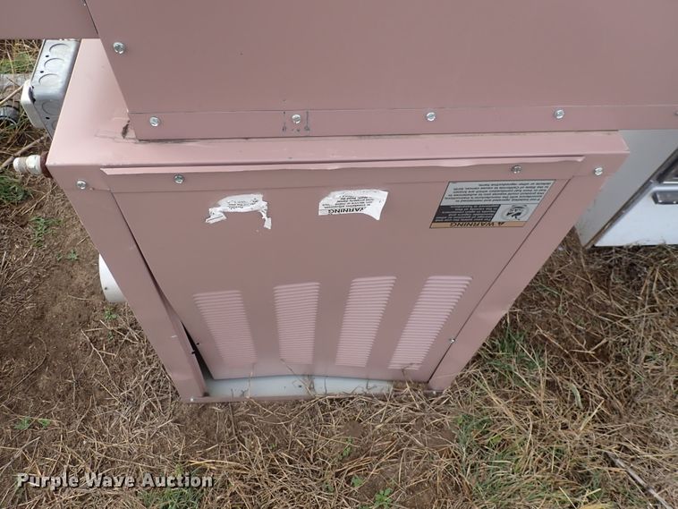 image for item IB9115 (2) Reznor SFT200 heaters