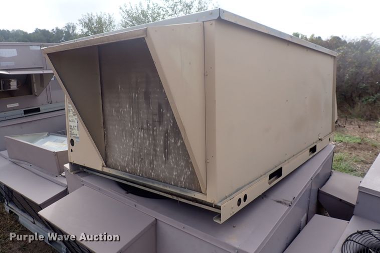 image for item IB9116 Approximately 25 HVAC units