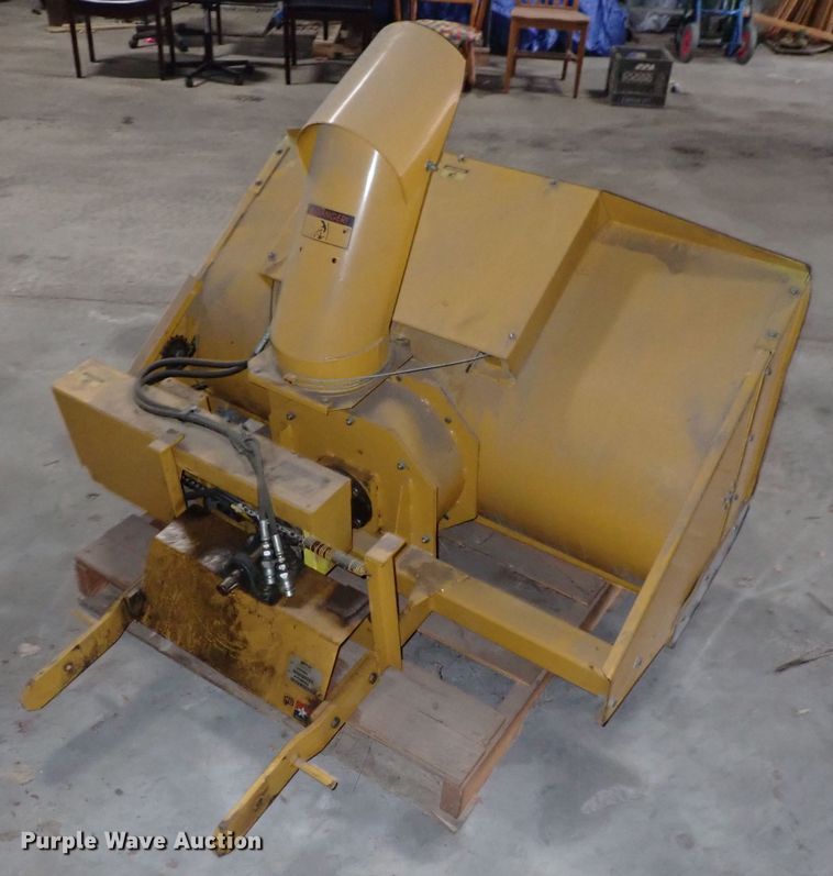 image for item IB9121 Hustler 920504  snow blower