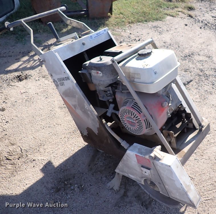 image for item IB9147 Cushion Cut  saw