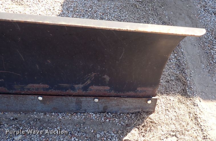 image for item IB9157 John Deere  snow plow