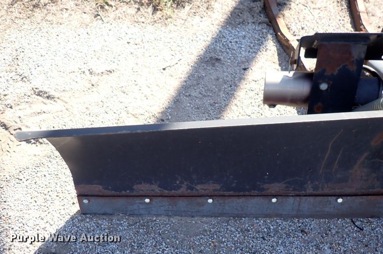 image for item IB9157 John Deere  snow plow