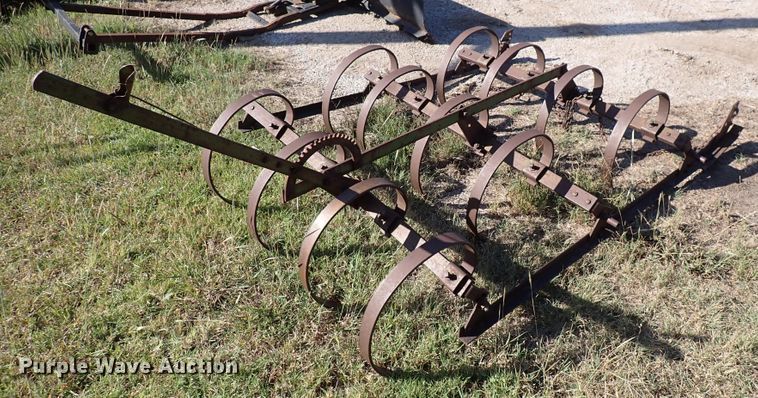 image for item IB9158 Spring tooth harrow