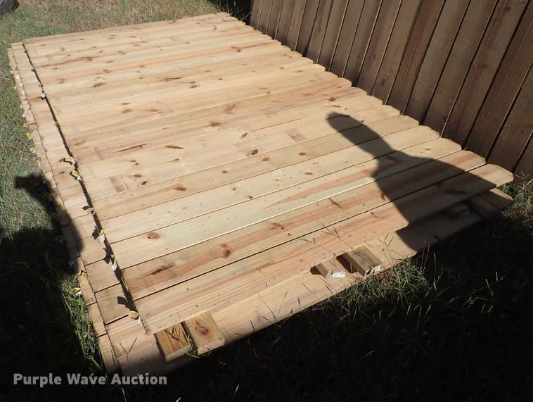 image for item IB9159 (6) wood fence sections