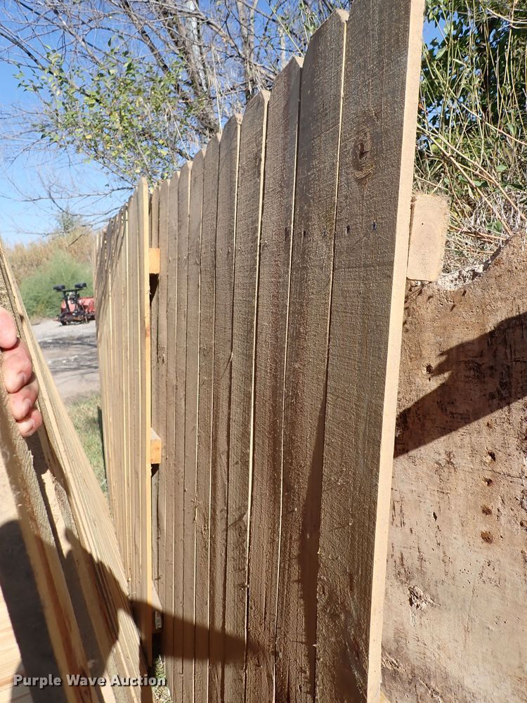 image for item IB9159 (6) wood fence sections
