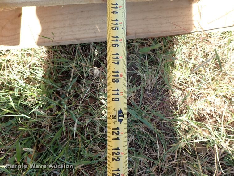 image for item IB9159 (6) wood fence sections