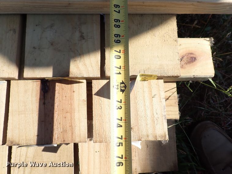 image for item IB9159 (6) wood fence sections