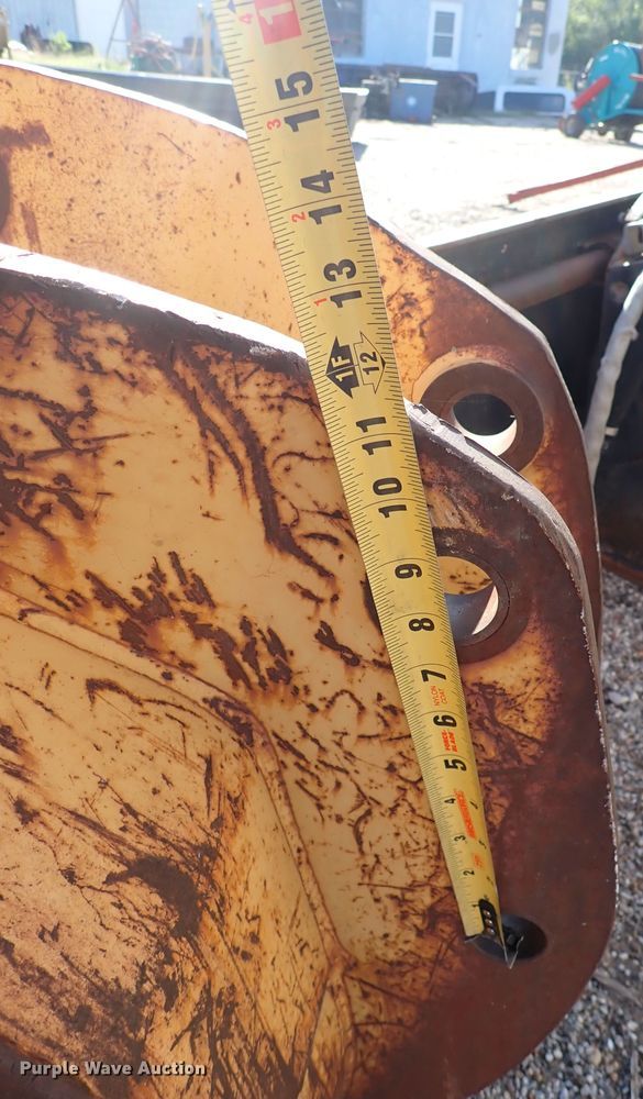 image for item IB9161 24"W backhoe bucket