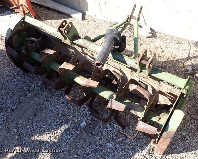 image for item IB9163 John Deere 660  tiller