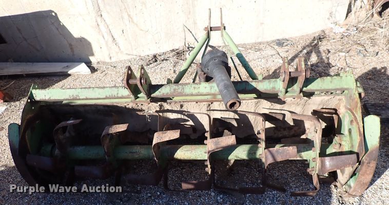 image for item IB9163 John Deere 660  tiller