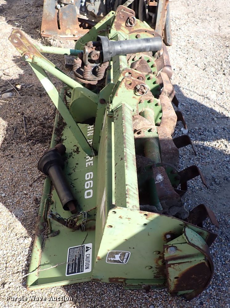 image for item IB9163 John Deere 660  tiller