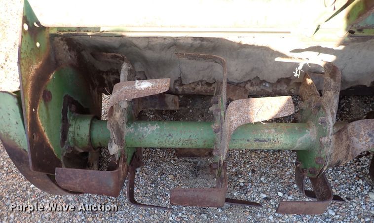 image for item IB9163 John Deere 660  tiller