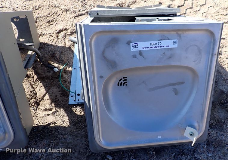 image for item IB9170 (2) water fountains