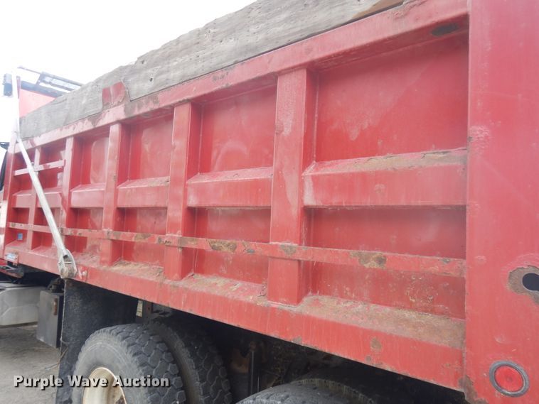 image for item IK9509 2014 International WorkStar 7500  dump truck