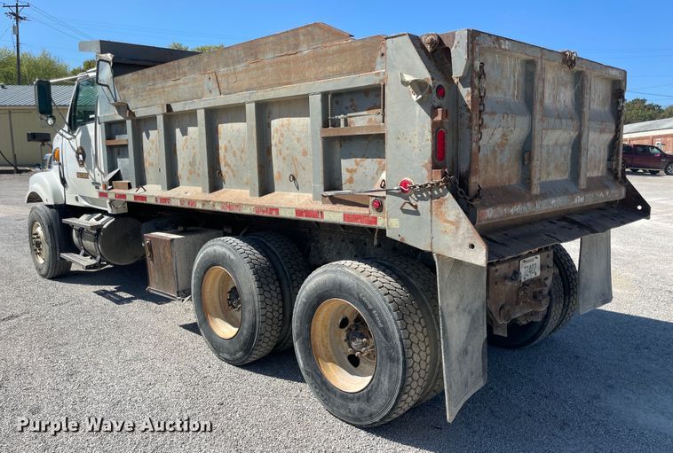 image for item JQ9414 2009 Sterling LT9500  dump truck