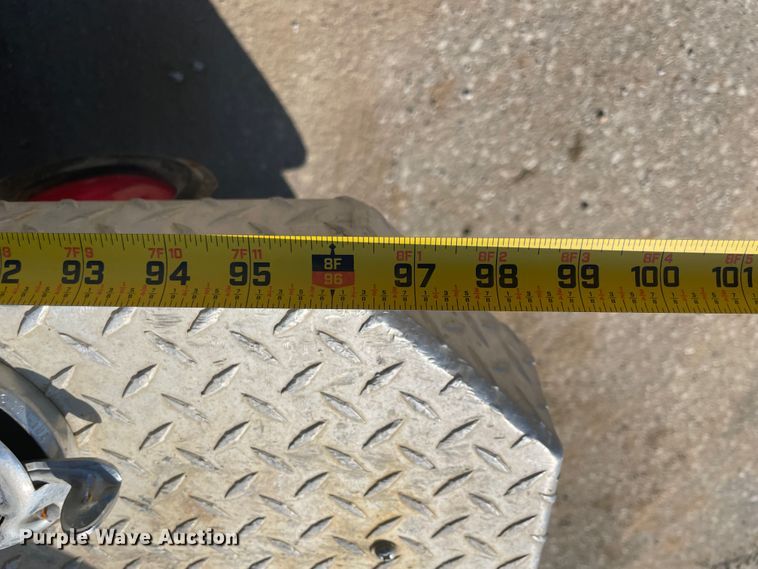 image for item JQ9448 1988 Peterbilt 377  water truck