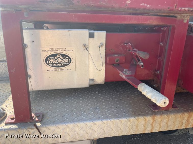 image for item JQ9448 1988 Peterbilt 377  water truck