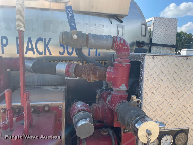 image for item JQ9448 1988 Peterbilt 377  water truck