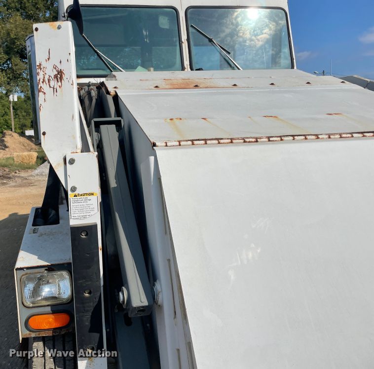 image for item JQ9449 Elgin Pelican  street sweeper