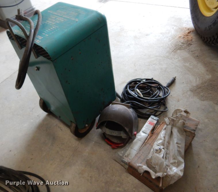 image for item JT9510 Twentieth Century 41B208/230  welder