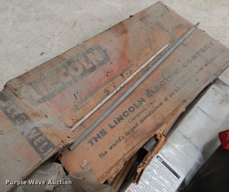 image for item JT9510 Twentieth Century 41B208/230  welder