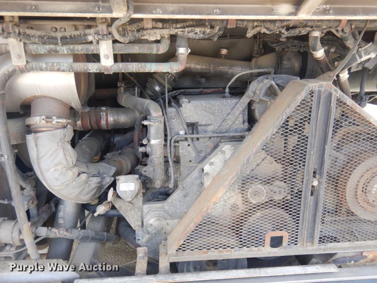 image for item JZ9832 2000 Orion  transit bus