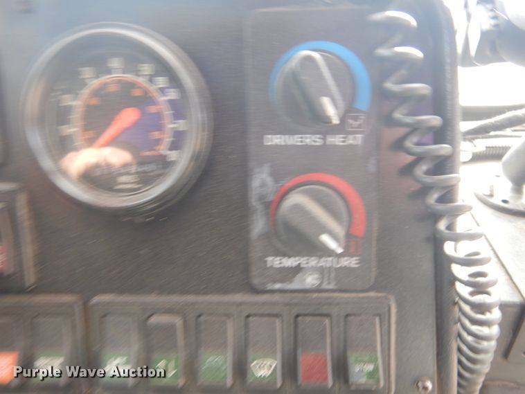 image for item JZ9832 2000 Orion  transit bus