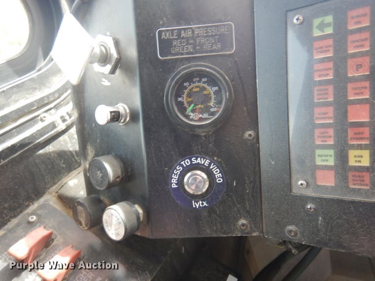 image for item JZ9832 2000 Orion  transit bus