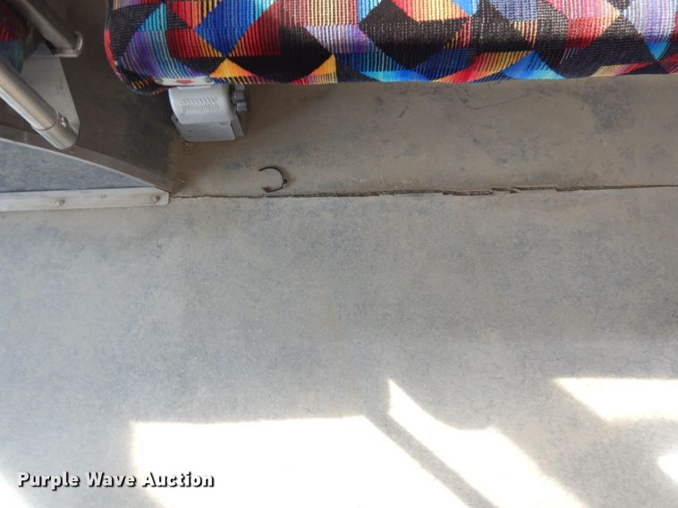 image for item JZ9832 2000 Orion  transit bus