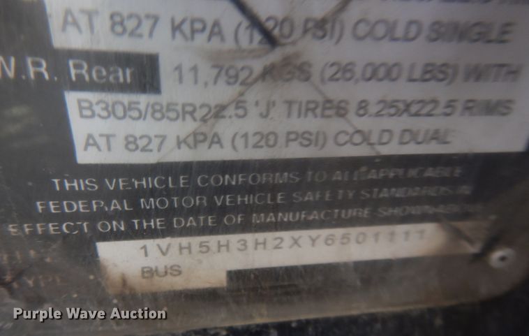 image for item JZ9832 2000 Orion  transit bus